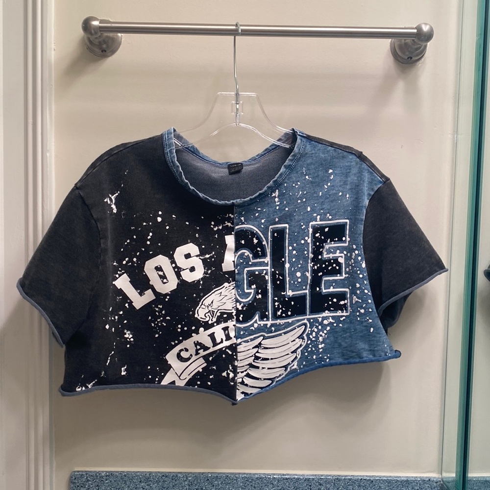 Cropped Graphic Tee